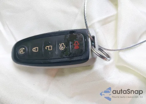 2015 Ford Taurus Limited z USA, uszkodzony, nr VIN 1FAHP2F82FG180241